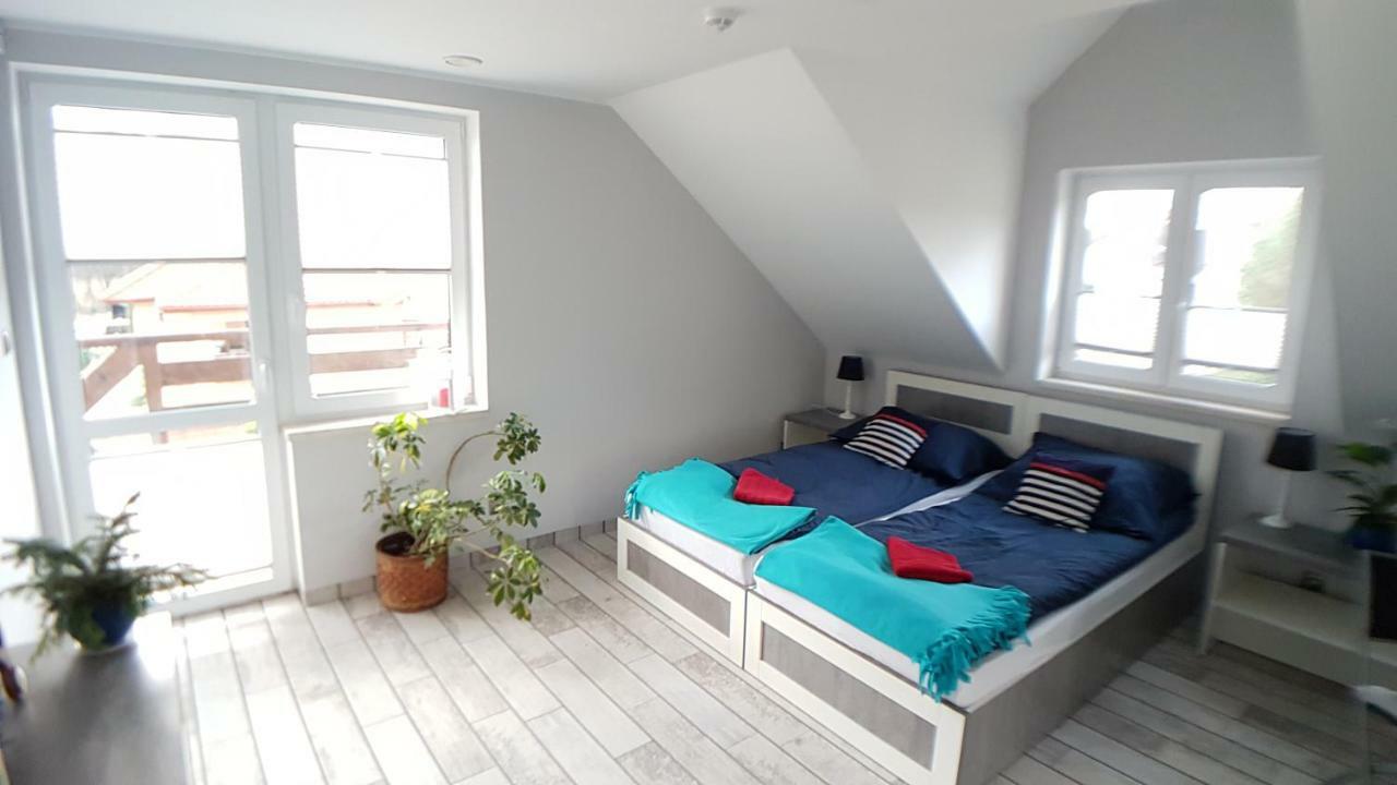 Przystan Kapitanat Apartment ชเตชชีแนค ภายนอก รูปภาพ