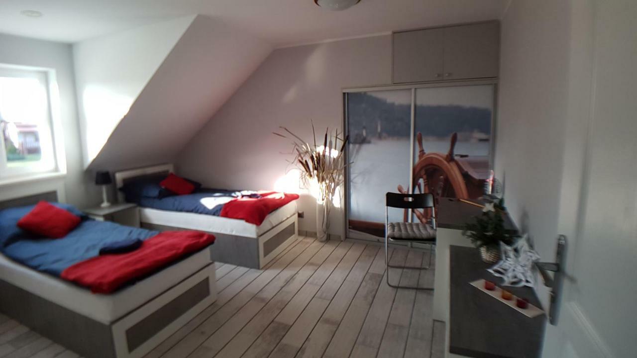 Przystan Kapitanat Apartment ชเตชชีแนค ภายนอก รูปภาพ